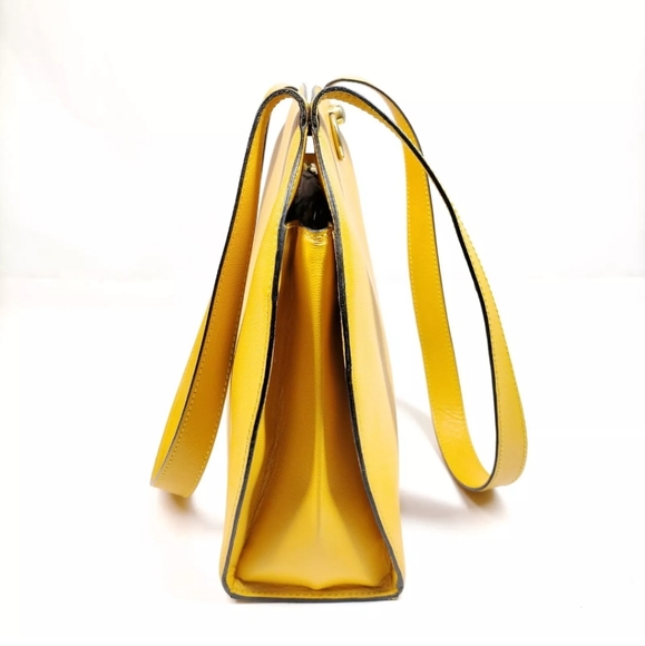 CELINE SHOULDER BAG YELLOW LEATHER - Picture 2 of 9